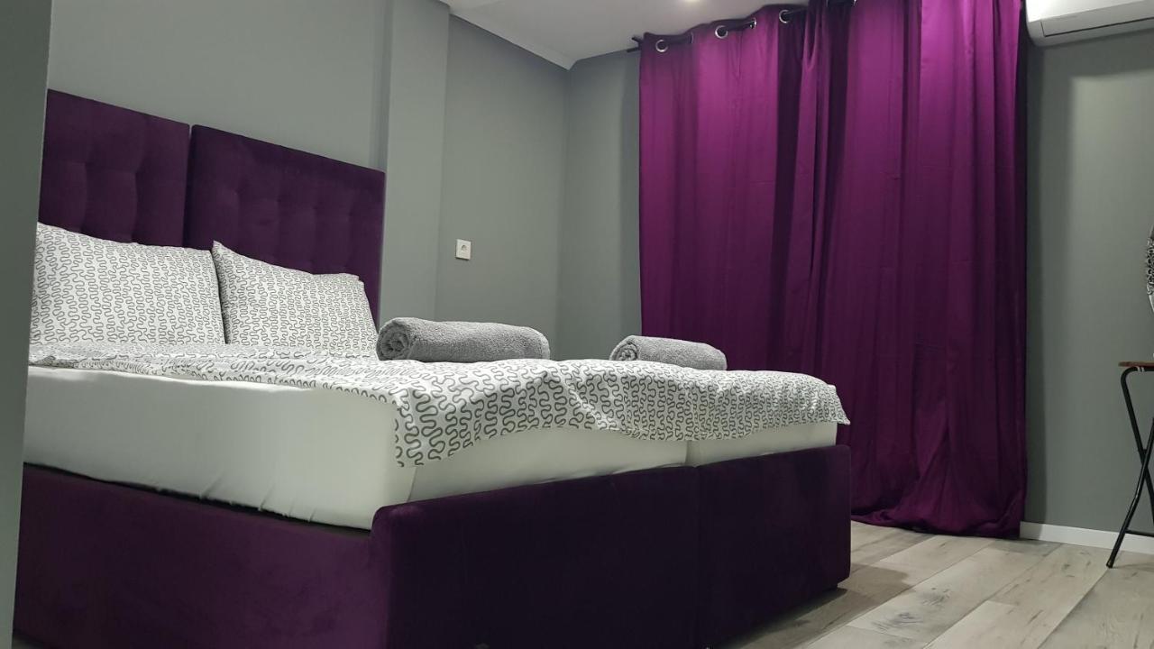 Villa Bratislava เดมีร์ คาเปีย ภายนอก รูปภาพ